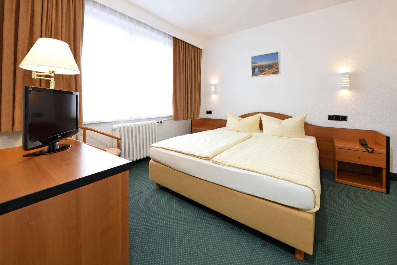 Lat Hotel & Apartmenthaus Berlin Eisenhüttenstadt Εξωτερικό φωτογραφία